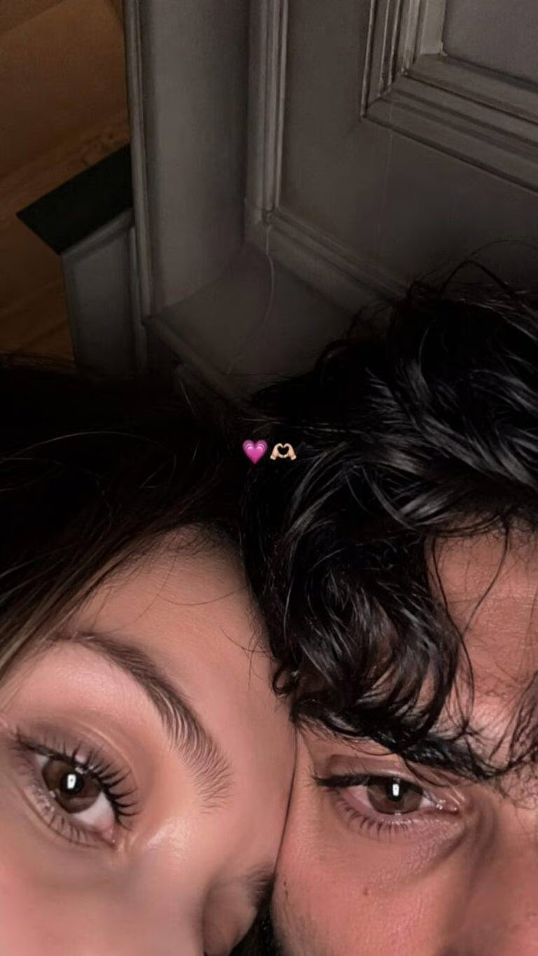 Aesthetic Couples' Eyes Photo Prompt
